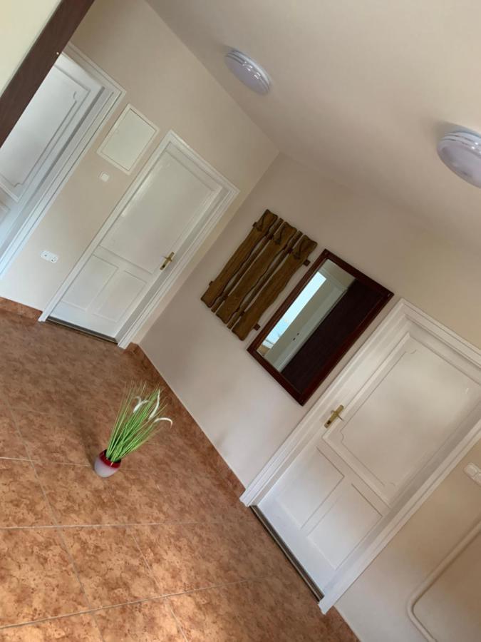 Zsuzsa Apartman Hajdúszoboszló Exteriör bild