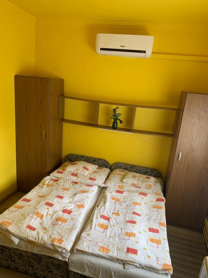 Zsuzsa Apartman Hajdúszoboszló Exteriör bild
